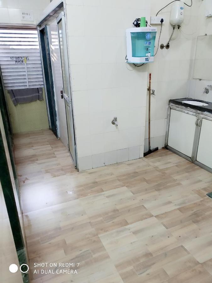 Star Dormitory Mumbai Exteriör bild